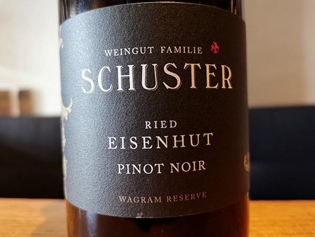 2017 Pinot Noir EISENHUT Reserve, Schuster